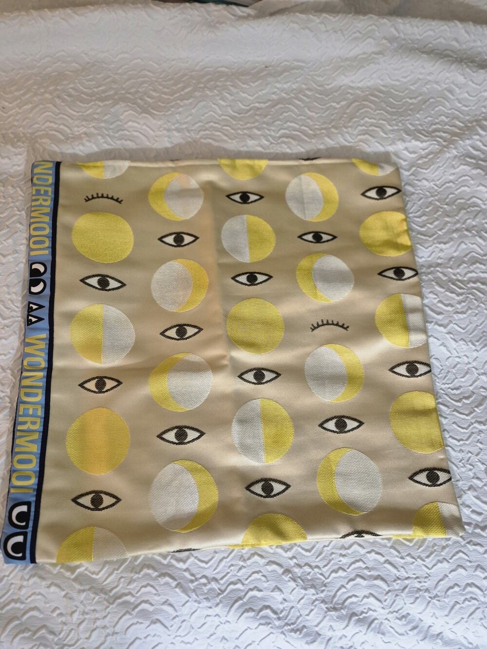 Wondermooi Eyes IKEA x Walter Van Beirendonck Glodande Throw Pillow Cover 25x25